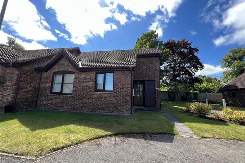 2 bedroom semi-detached bungalow for sale, Brimstage Road, Heswall, Wirral
