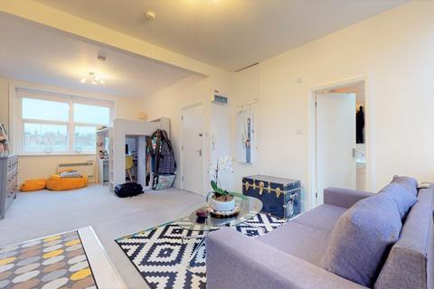 Studio to rent, Allitsen Street, St Johns Wood NW8