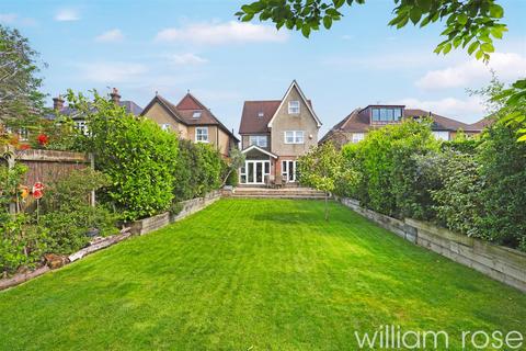 5 bedroom detached house for sale, Monkhams Avenue, Woodford Green IG8