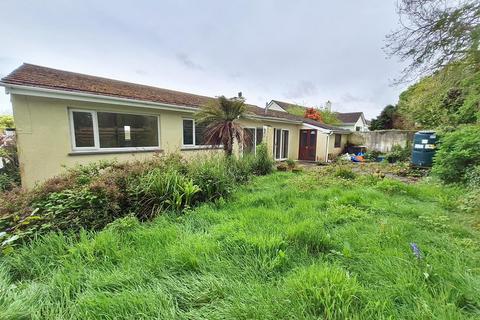 7 Forth Vean, Godolphin Cross, Helston, TR13 9RH