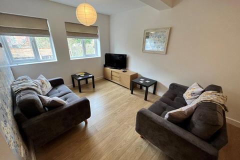 2 bedroom apartment to rent, The Feathers, Stapleford. NG9 8GA