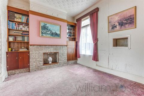 4 bedroom terraced house for sale, Seymour Gardens, Ilford IG1