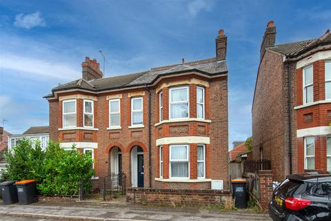 4 bedroom semi-detached house for sale, Richard Street, Dunstable, Bedfordshire