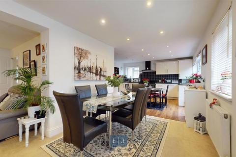 undefined, Hoppett Road, London E4