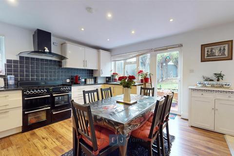 undefined, Hoppett Road, London E4