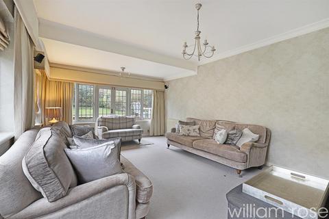 4 bedroom detached house for sale, The Glade, Woodford Green IG8