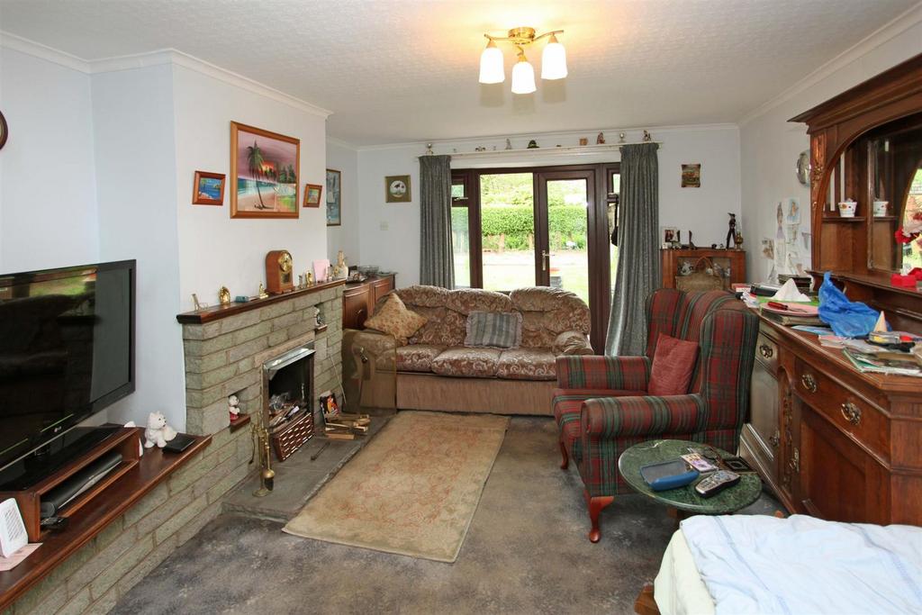 Playdale Estate, Edgmond, Newport 3 bed semidetached house for sale