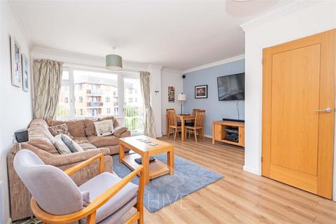 2 bedroom flat for sale, Sea Road, Bournemouth BH5