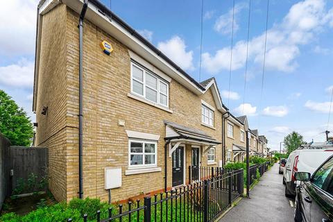 3 bedroom end of terrace house for sale, Garfield Road, London E4