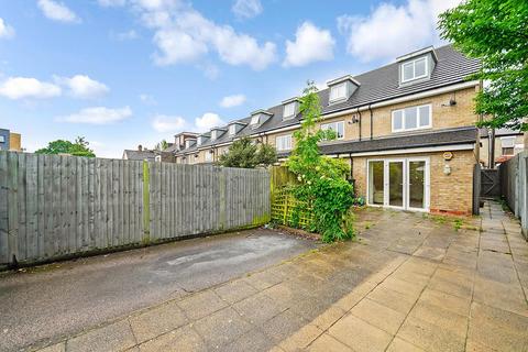 20 Garfield Road, London, E4 7DG