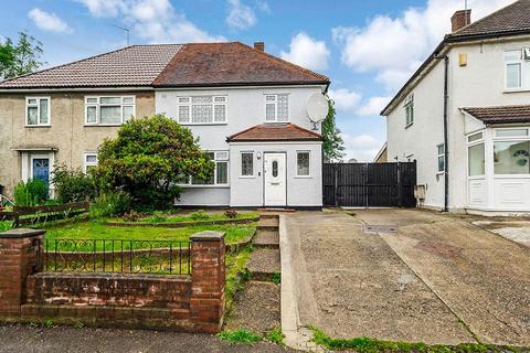 10 Simmons Lane, London, E4 6JH