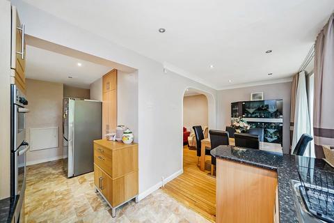 10 Simmons Lane, London, E4 6JH