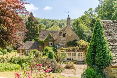 5 bedroom country house for sale, Stinchcombe, Dursley