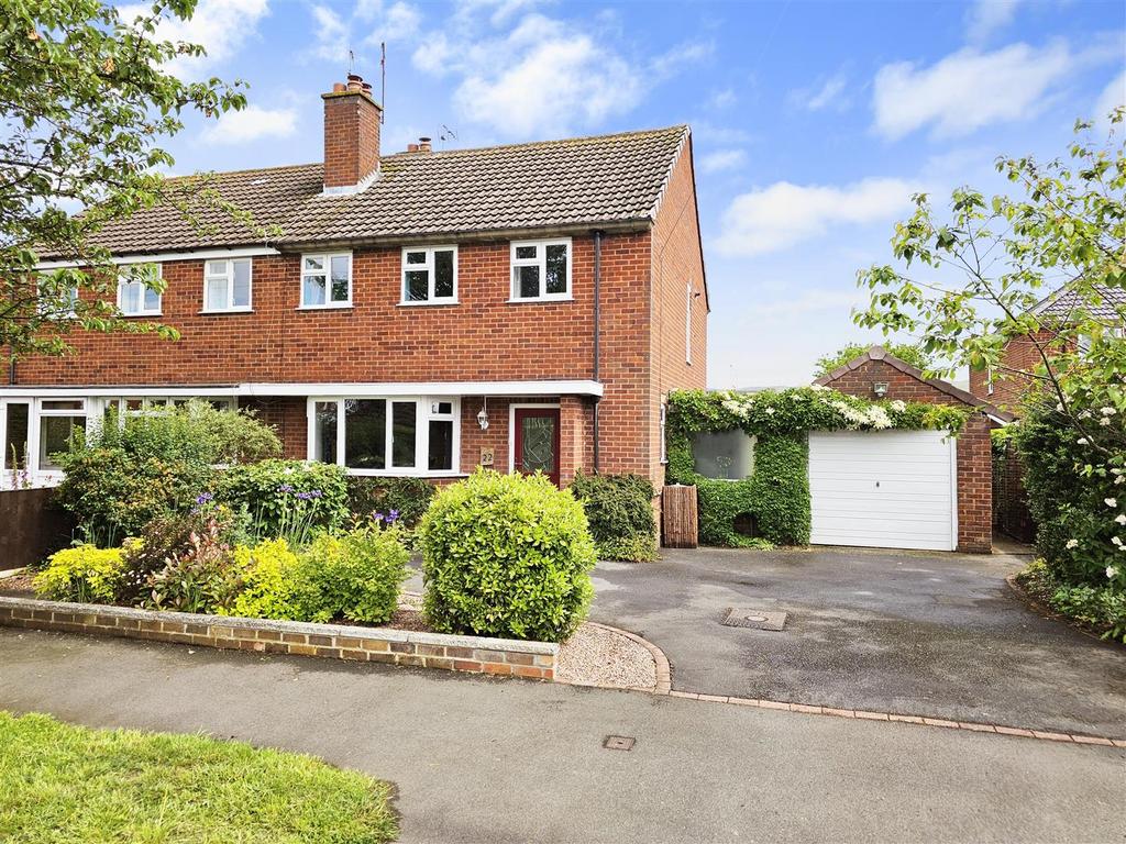 Mostyn Road, StourportOnSevern 3 bed semidetached house for sale £