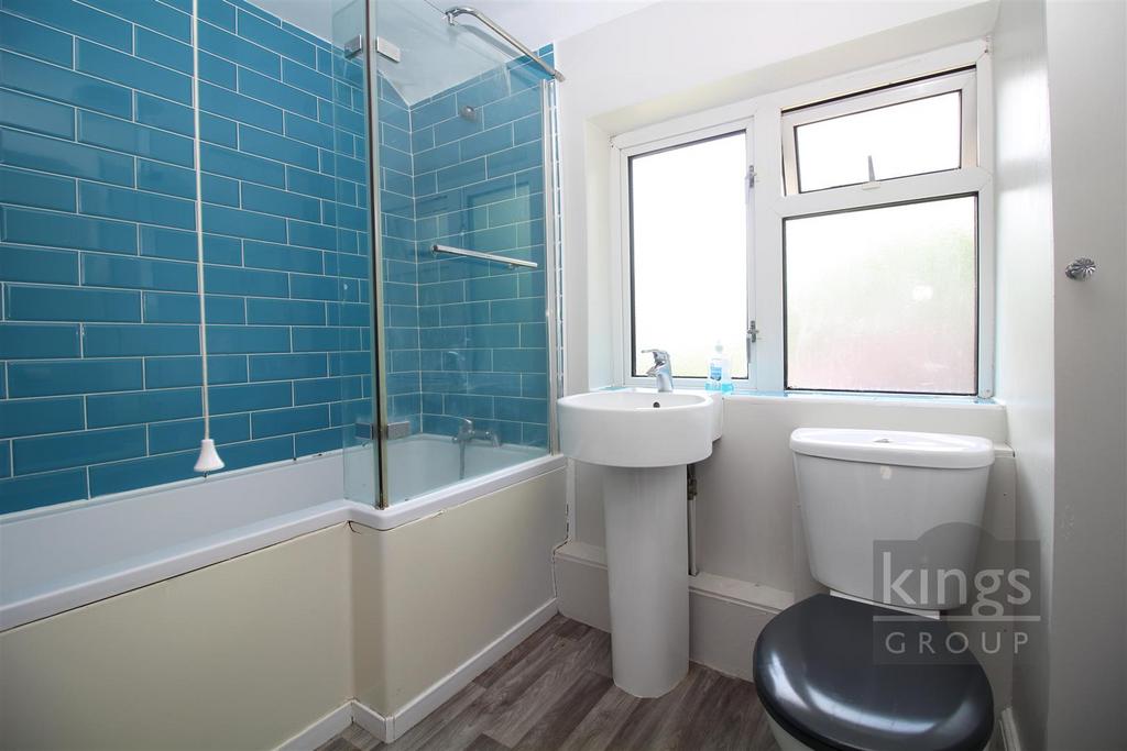 Family Bathroom.jpg