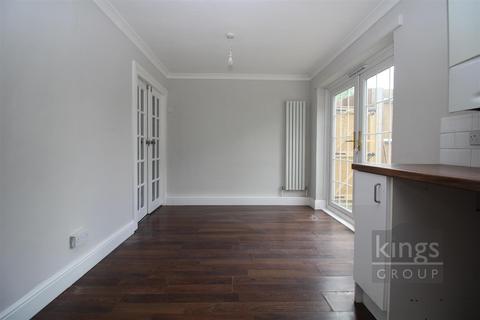 103 Chapel Fields, Harlow, CM17 9EL