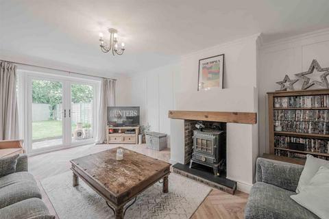 50 Wolverhampton Road, Kingswinford, DY6 7JB