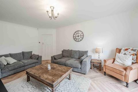 50 Wolverhampton Road, Kingswinford, DY6 7JB