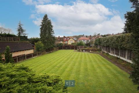 22 Eleven Acre Rise, Loughton, IG10 1AN