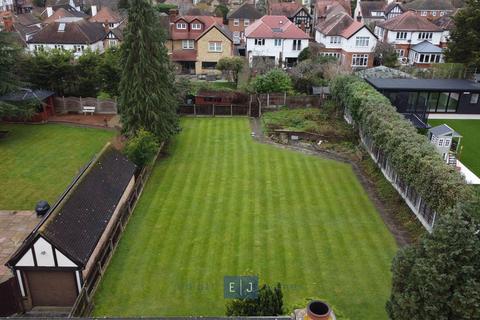 22 Eleven Acre Rise, Loughton, IG10 1AN