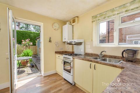 2 bedroom flat for sale, Hereford Close, Epsom