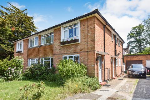 23 Hereford Close, Epsom, KT18 5DZ