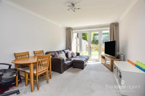 23 Hereford Close, Epsom, KT18 5DZ