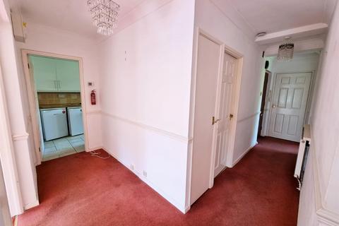 Flat 8, Cedarwood Four Oaks Road, Sutton Coldfield, B74 2SH