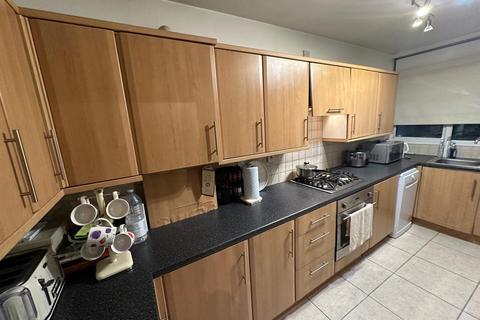 2 bedroom flat for sale, Embassy Lodge, Regents Park Road, N3