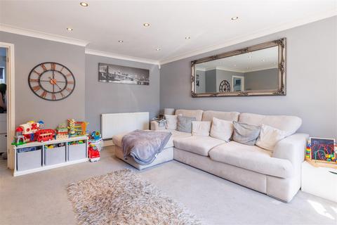 41 Queens Road, North Weald, Epping, CM16 6JE