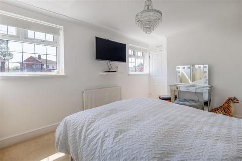 41 Queens Road, North Weald, Epping, CM16 6JE