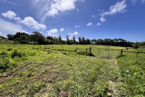 Land for sale, Land at Limerstone Road, Limerstone