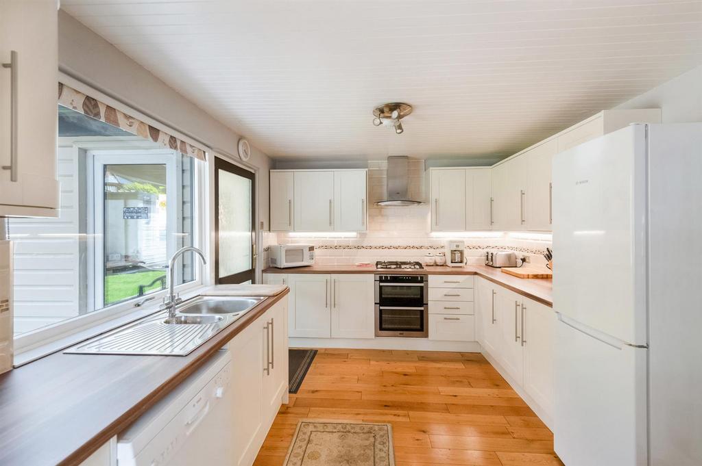 7 Glassford Square, Tillicoultry FK13... 3 bed detached house £290,000
