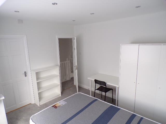 Bedroom.JPG