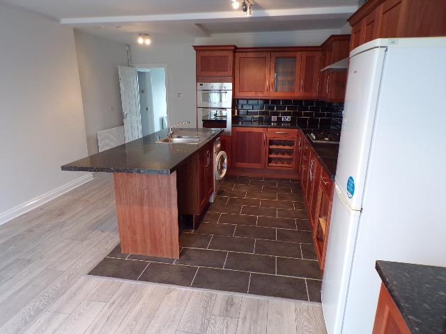 Extended kitchen/breakfast room