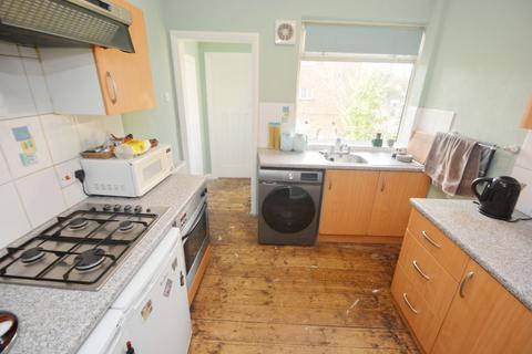 2 bedroom maisonette for sale, Floriston Court, Whitton Avenue West, Northolt, UB5 4JX