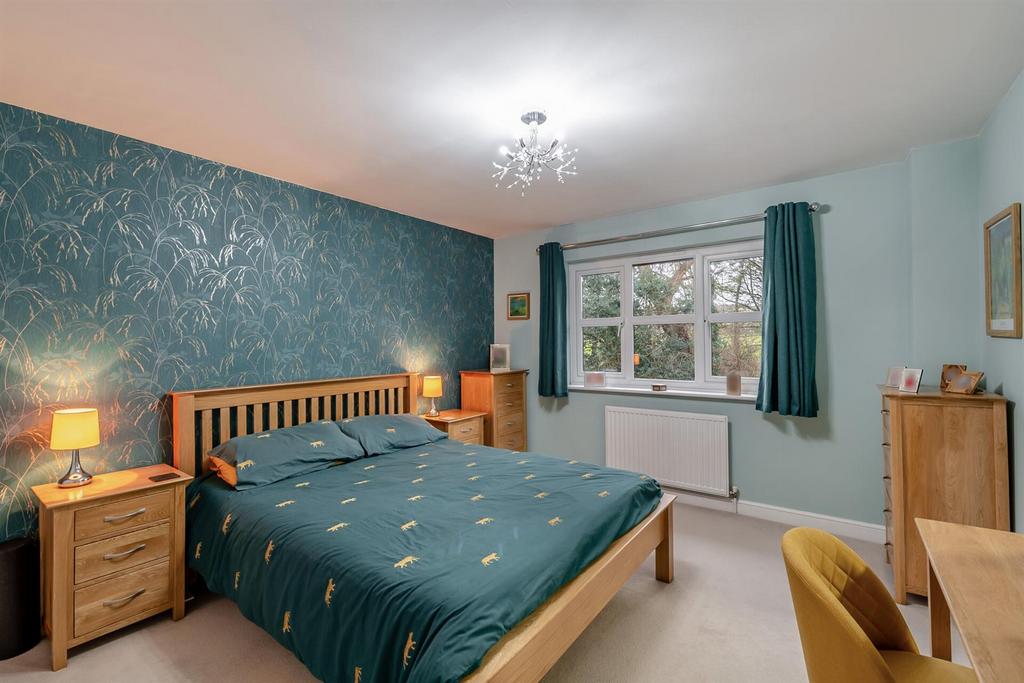 8579825-interior15.jpg