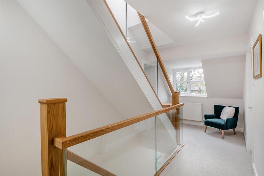 8579825-interior20.jpg