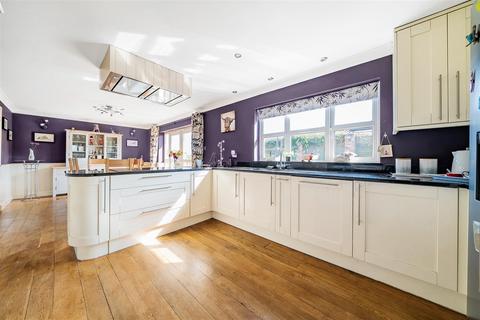 4 bedroom detached house for sale, Whitestone, Exeter