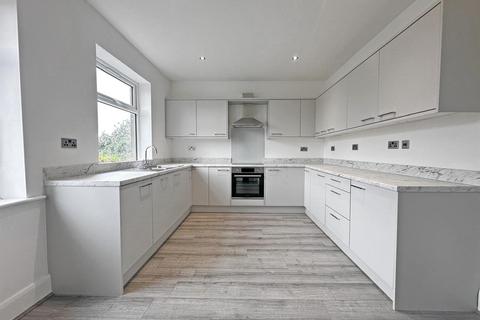 24 Crosshills Mount, Greetland, Halifax, HX4 8HS