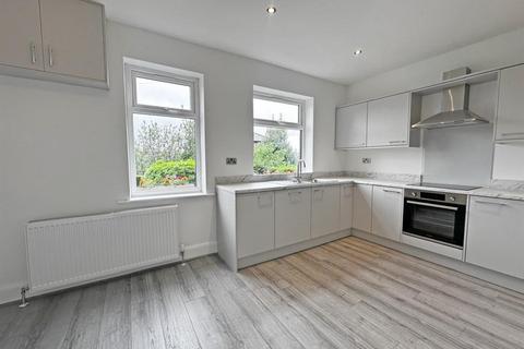 24 Crosshills Mount, Greetland, Halifax, HX4 8HS