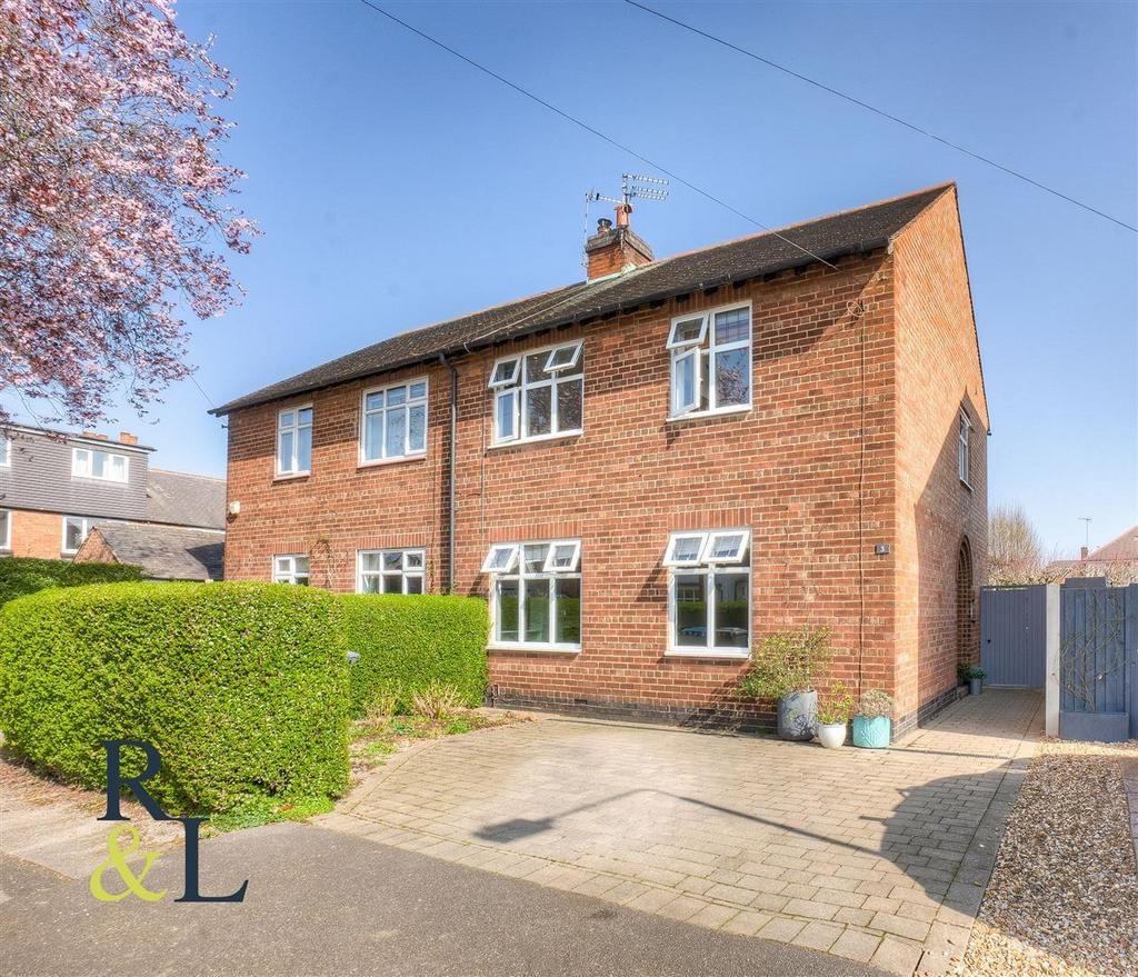 Willoughby Road, West Bridgford... 3 bed semidetached house for sale