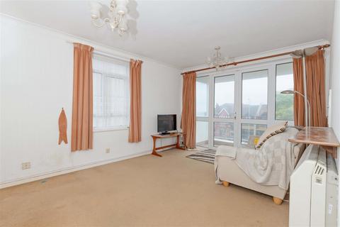 2 bedroom flat for sale, Brighton Road, Worthing