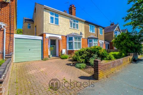 4 bedroom semi-detached house to rent, Drury Road, Colchester, CO2 7UU