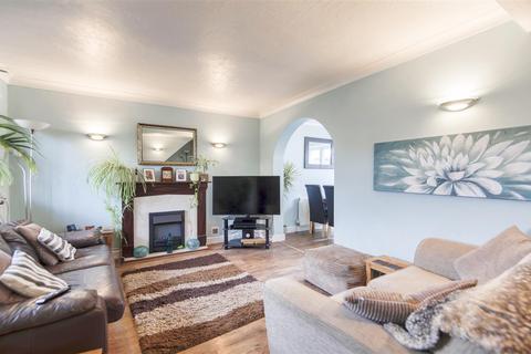 1 Neal Croft, Whittington, Lichfield, WS14 9PH