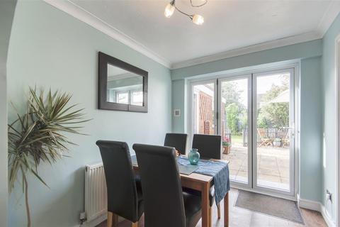 1 Neal Croft, Whittington, Lichfield, WS14 9PH