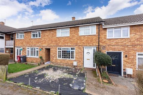 3 bedroom terraced house for sale, Pemberton Road, Slough