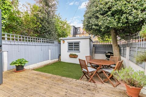 1 Queens Road, Morden, SM4 5DF