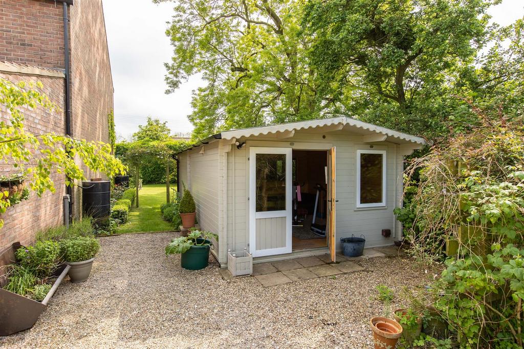 Dale Cottage Lodge-1[1].jpg