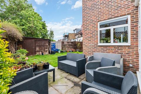 3 bedroom house for sale, Adela Avenue, Motspur Park KT3